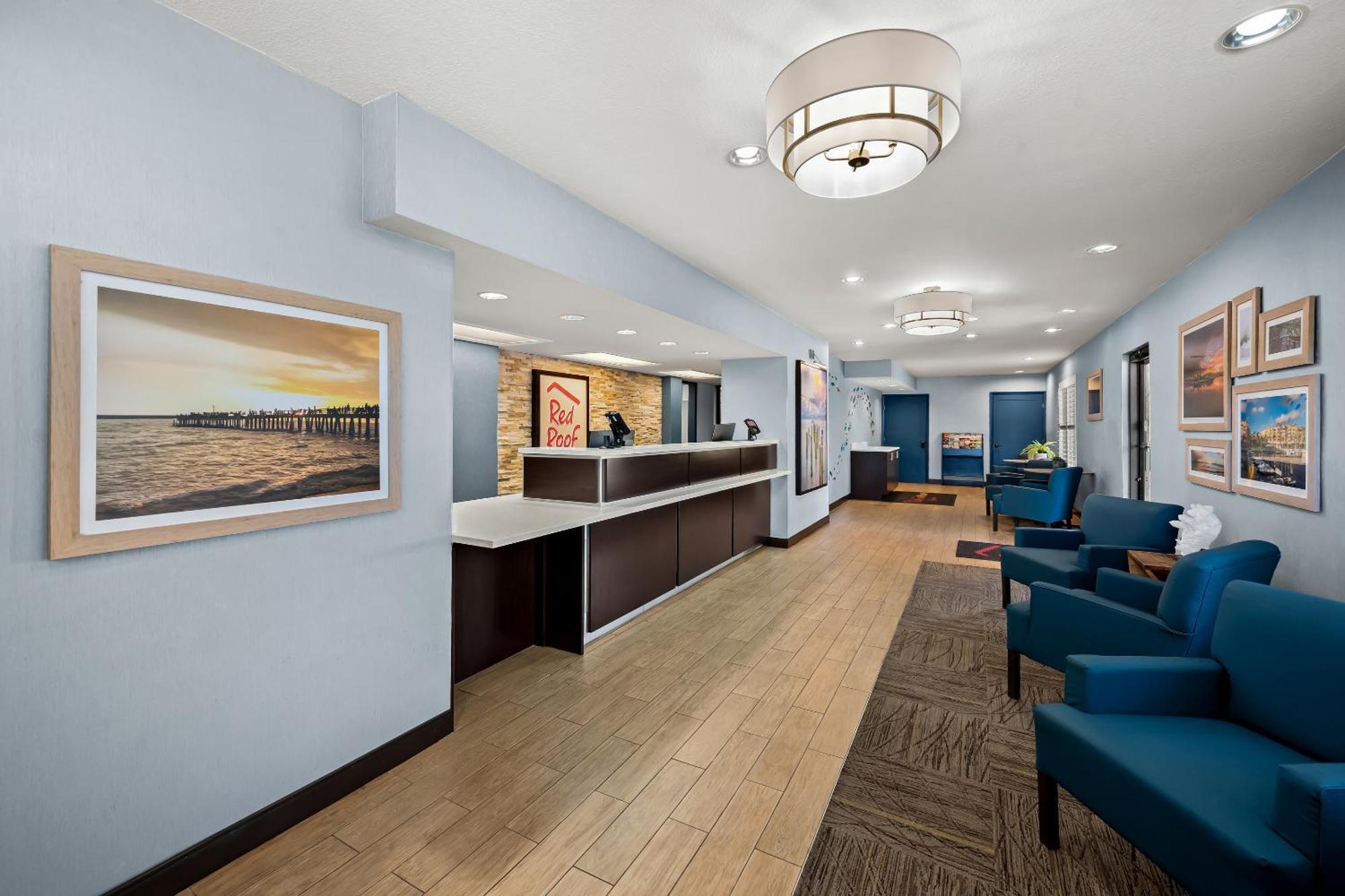 Red Roof Inn Plus+ & Suites Naples Downtown-5Th Ave S Exterior foto